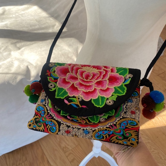 Thai embroidery, multi color small cross body purse Hmong hill tribe - Picture 3 of 8